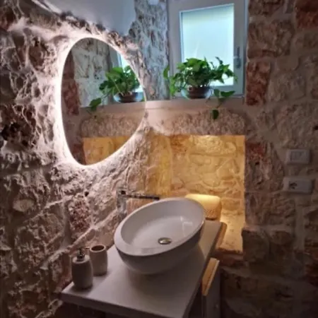 Apartment Trullo Vignaiolo With Private Pool In