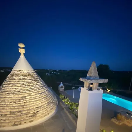 Trullo Vignaiolo With Private Pool In Apartment Ostuni