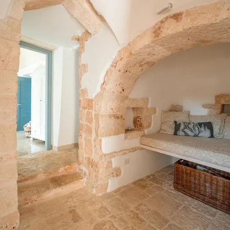 Trullo Vignaiolo With Private Pool In * Ostuni